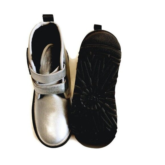 UGG Neumel Platform Leather Chukka Boots Womens Sz 5 Big Kids 4 Silver Metallic - Picture 7 of 8